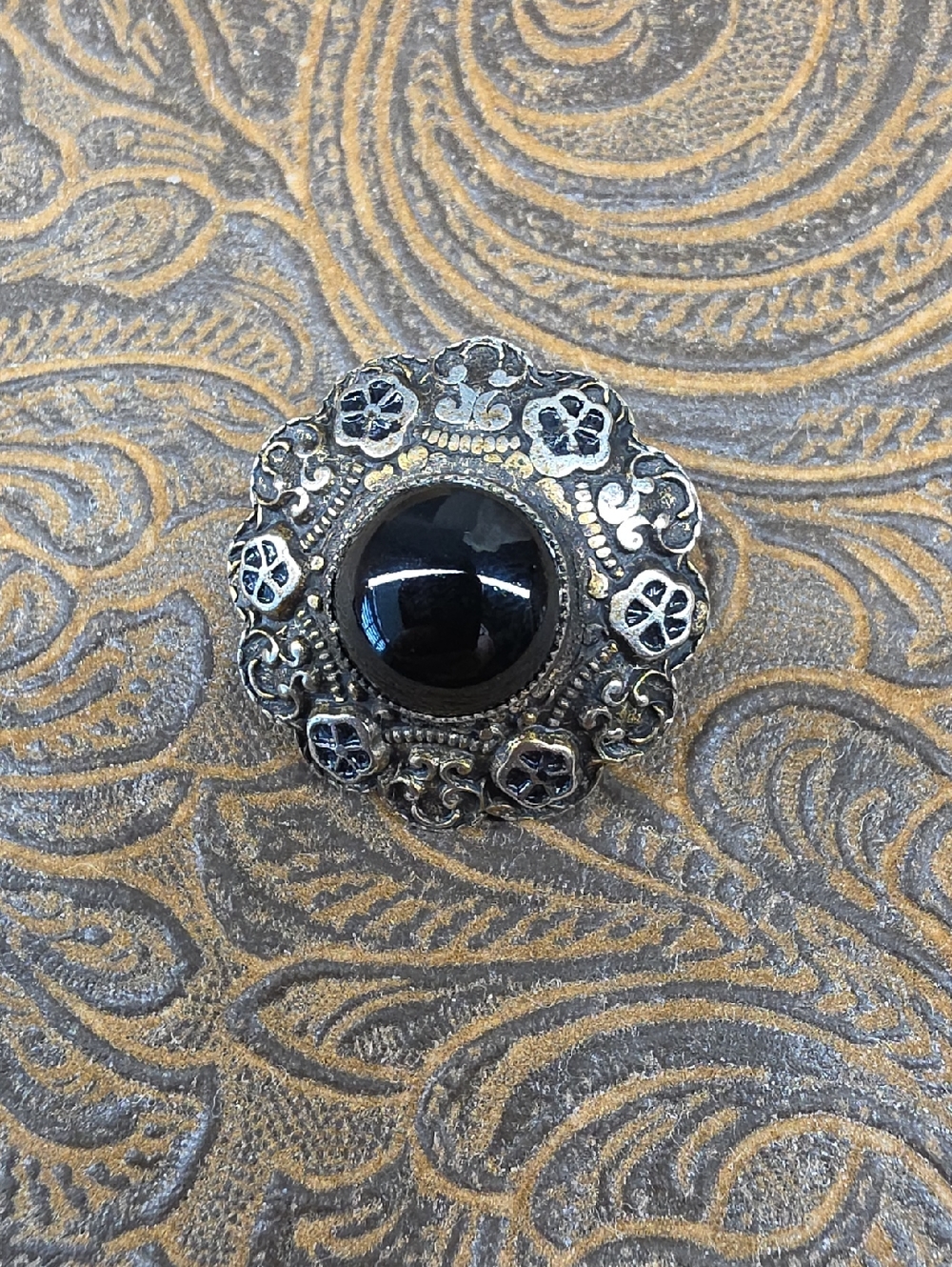 Vintage Sandor Marked Antique Style Black Polished Stone Ornate Brooch Pin